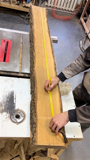 Wood and Resin products on Instagram: "From raw wood 🪵 to a finished statement piece ✨ Dakota Pendant Light ✨ This modern pendant light is fully handmade 🤲 from solid natural wood — walnut, oak, brown oak, or black oak — crafted with attention to every detail 🛠 Minimalistic in design, yet warm and expressive , Dakota brings natural character into any space. Perfectly suited for: • dining tables • kitchen islands • living rooms Details: • LED light source 💡 • Solid wood (Walnut or Oak) • Colo