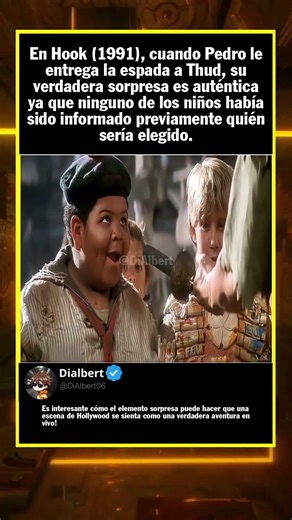 En Hook (1991), cuando Pedro le entrega la espada a Thud, su verdadera sorpresa es au... #Shorts