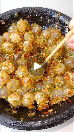 Efrita Asmr on Instagram: "OHAYO!! ✨cimol bojot dari nasi sambel geprek✨ by @efrita.asmr Sambel : 4 siung bw putih 5 cabe merah 20 cabe rawit hijau 10 cabe rawit merah Garam, kaldu bubuk Cimol : 1 siung bw putih 1/2 sdt garam 1 centong nasi 7 sdm tapioka 4 sdm minyak Sedikit air panas (optional) MITOCHIBA Food Chopper CH250 : ★ Keunggulan: ✅Triple Blade dengan 9 Mata Pisau ✅Mampu menggiling daging hingga halus, bumbu-bumbu dapur, membuat aneka bakso hingga MPASI anak, sangat cocok untuk segala k
