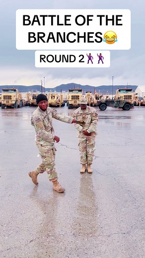 BATTLE OF THE BRANCHES 🇺🇸🕺🏾 @Davidooooo #battleofthebranches #anteup #marines #navy #bboying #breakdance #footwork #dancersoftiktok #chypher #fyp #fypシ #viral #lifeisabeautifulthing #miltok #1990s #bboy #dancer #anteupchallenge