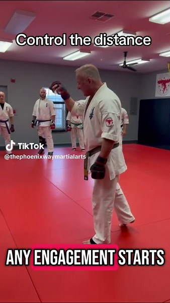 Control the Distance in Self-Defense Situations