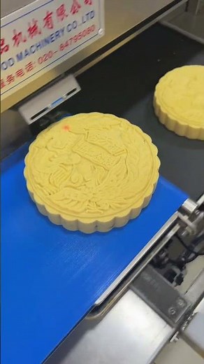 The creation of delicious mooncakes: every bite is a taste of the Mid-Autumn Festival.#India