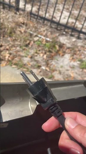 How to charge the Temgo lithium battery