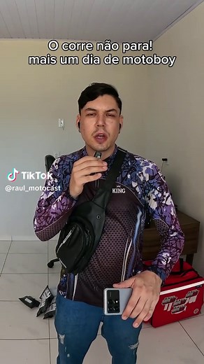 Trabalhando como Motoboy: Vida e Conquistas