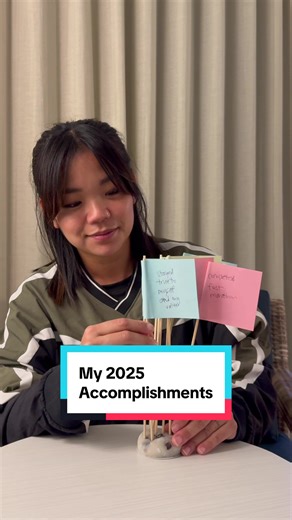 This year was really joyous in some ways and difficult in others. I’m reminded that multiple feelings can exist at the same time - pride and heartbreak, excitement and grief. ❤️‍🩹 I wanted to take a few moments to acknowledge all the ways I did my best to show up, keep my heart open, and stay true to me. 🫶