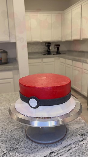 Red Velvet Pokemon Cake Decorating: DIY Pokeball Party Ideas