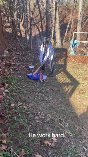 Fyp, try to get the pinata open #ginanguyen #cuocsongmy #pinata