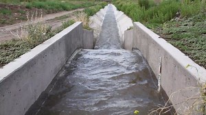Irrigation Ditch with a Flow Measurement Structure Stock Video - Video of irrigation, grass: 207450363