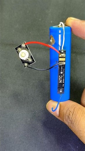 Lithium ion battery Charging Circuit with Led
