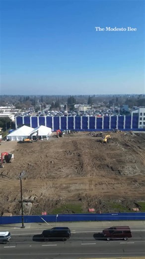 Healthcare leaders and Modesto-area officials gathered Thursday to signal the start of construction on a $380 million cancer care center next to Memorial Medical Center. A building was demolished at the northeast corner of Coffee Road and Spanos Court to clear the site. Now, crews will start building a four-story center that will feature the latest diagnostic equipment and outpatient services for cancer patients. 🔗Read complete report at modbee.com Story – Ken Carlson Visuals – Andy Alfaro | Th