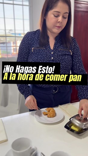 Arte de Comer Pan con Elegancia en Etiqueta