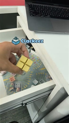 Expose 7 FUN Keyboard Fidget Tricks You Need To Know!