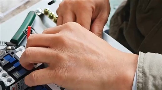 提升工地安全的三大排污泵控制箱选择指南