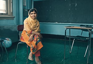 Malala. "one child, one teacher, one book and one pen can change the world" | Inglesemplice