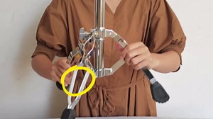 Drum Practice Pad Kit with Stand，12-Inch Double-Sided Practice Drum Pad Set,Adjustable Height 14.5 to 23 Inches，Snare Drum Stand with Drum Pad and Sticks