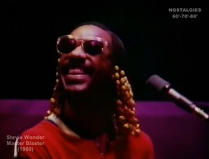 80's... "Master Blaster (Jammin')"... #StevieWonder © Paroles et musique : Stevie Wonder ☑️ Joyeux anniversaire à Stevie Wonder ! (75 ans aujourd'hui) | Nostalgies 60'-70'-80'