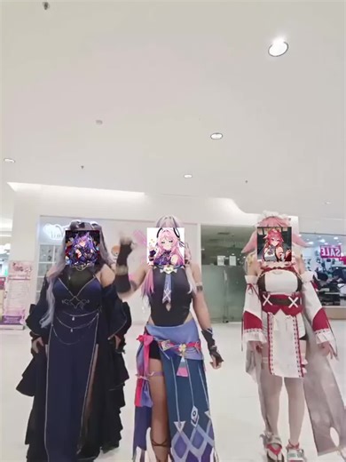 Exploring Genshin Impact Cosplay: Yaemiko and Keqing