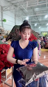 304K views · 7.9K reactions | Thun xốp Nhật = 125k 1 bộ ( miễn ship từ 2 bộ) Có size 1-2-3-4-5 ( 45-80kg vừa ) Chốt đơn ib sdt + cân nặng + mã 108 ( đỏ đô - xanh dương - bò cháy - cacao - tím Huế - vàng - đen - cổ vịt - xanh bơ ) 﫶﫶 Đặt nhanh gọi 0976505038 - 0815007719 | Xưởng May Kim Hương Chuyên Sỉ Đồ Bộ | Facebook