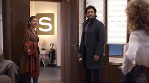 AWZ-Folge vom 03.12.21: Erwischt Nathalie Maximilian und Caroline?