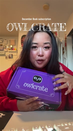 Unboxing December 2025 @owlcrate Romance Book Box 🌸💕 #owlcrate #booksubscription #bookunboxing #booksubscriptionbox #emilykrempholtz