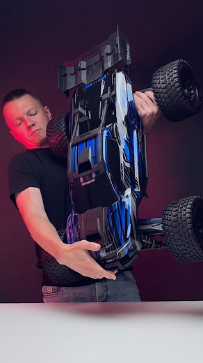 Biggest in my collection 🫣 XRT Ultimate by Traxxas 8s, 60 mph, 21 pounds. #traxxas #rccar #remotecontrol #xrtultimate #radiocontrolled | Freddy Toys