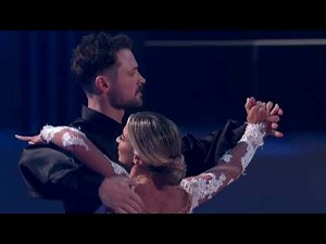 Dylan Efron’s Finale Instant Dance Challenge | Dancing with the Stars