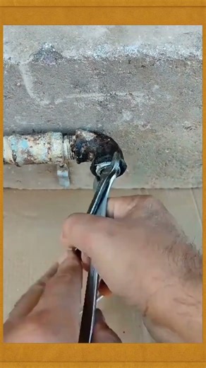 Genius Trick to Remove Seized Inner Threads from Rusted Pipes#PipeRepair#DIYHacks #EngineeringTips