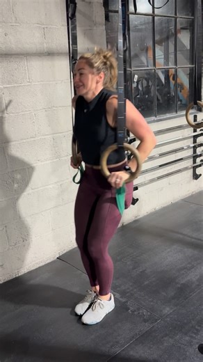 Strength United CrossFit | 💪 Ring Muscle-Up Progression 💪 If you’re working toward your first ring muscle-up, this is an awesome scaling option. Using a band allows... | Instagram