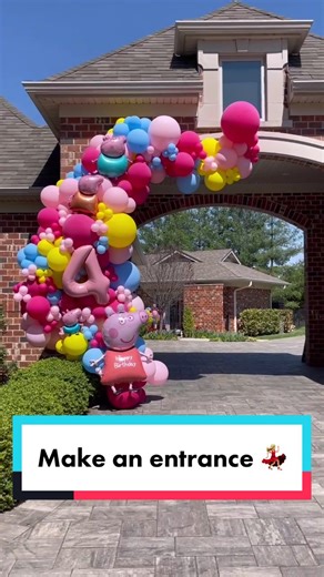 Birthday parties to the next level 🎉#ballooninstallation #fyp #balloonartist #customballoon #peppapig #peppapigmemes #kidsbirthdayparty