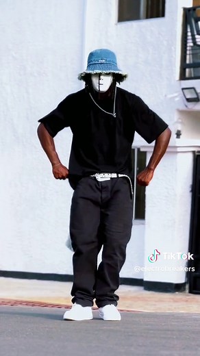 C-Walk Tutorial: Step-by-Step Guide to Crip Walking Dance