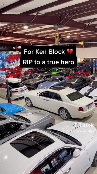 Paying homage to a king 👑