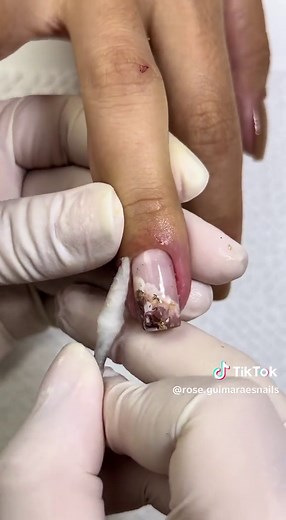 Inspiração de Unhas: Estilos e Arte para 2023