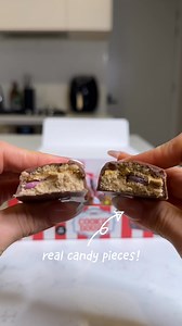 𝗣𝗥𝗢𝗧𝗘𝗜𝗡 𝗕𝗔𝗥𝗦 𝗧𝗛𝗔𝗧 𝗧𝗔𝗦𝗧𝗘 𝗟𝗜𝗞𝗘 𝗖𝗔𝗡𝗗𝗬 𝗕𝗔𝗥𝗦! ⭐️⭐️⭐️⭐️⭐️ 5 Star Reviews Listed! 🍫 -Caramel Pistachio🇮🇹 -Salted Caramel Peanut🥜 -Double Choc Hazelnut🌰 -Chocolate Candy🍫 -Caramel Peanut Butter🍮 Guilt-free snacking on sale for a limited time only! 😏 Selling out fast! | adonis.gear