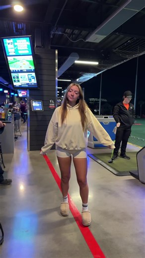 jaime (@crazyjamjam_)’s video of bbq bacon burger jaime