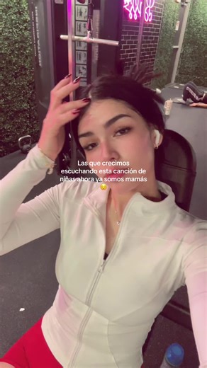 Clary🖤 (@clariofi)’s videos with Fanática Sensual - Plan B