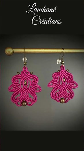 Les boucles roses façon Lamhané