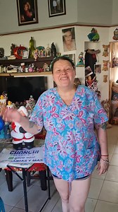 Feliz hermoso 5 de diciembre mi querida familia Chanchi Colors CR quiero mostrarles estas bellezas navideñas, que pronto se irán a decorar varios hogares y nosotros sumamente felices de ponerles color y amor a cada una de ellas... si usted también desea que le de oremos su hogar contácteme al WhatsApp 8820 9217 y con gusto conversamos.... | Chanchi Colors CR