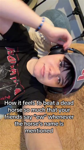 Conditioning Friends to React to Drama