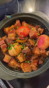 163K views · 433 reactions | Thịt heo quay kho trứng gà đỏ chuẩn vị người Hoa. Cre: Chi Lâm ông chú người Bông © Bản quyền của video này thuộc về MCVNetworks. © The copyright of this video belongs to MCVNetworks. #MCVNetwork #mcv #cameracancanh #chilamongchunguoibong #NWT #CLOCNB | Camera Cận Cảnh | Facebook