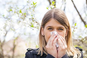Allergies au pollen : symptômes, traitements, que faire ? - Top Santé