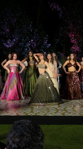 Bridesmaids Viral sangeet performance | Sajna ve sajna | Vidhi Bhatia choreography #sangeetdance