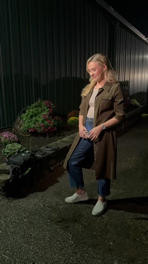 1.6K views · 30 reactions |  @wtnh8 and @natashalubczenko just entered the Barnyard was met with a chorus of welcomes!  *Cluck, cluck!* says the chickens! *Gobble, gobble!* shout the turkeys! *Quack, quack!* chime in the ducks! Looks like the poultry are ready to steal the spotlight today! Come join the fun and meet our feathery friends. Who’s your favorite barnyard star? 閭 #TonsOfFun #BarnyardNews #DurhamFair” | Durham Fair | Facebook