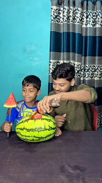 রাজু ও চিন্টু তরমুজ দিয়ে tricks ￼করলো 🍉😍 #shorts #youtubeshorts #viral #popular