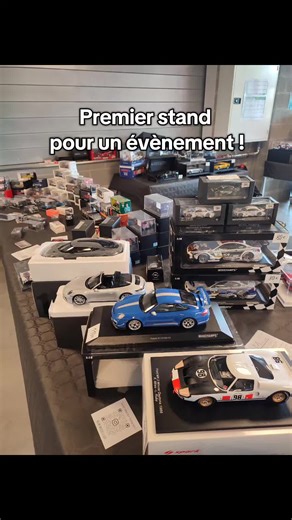 Une grande première pour moi, de pouvoir exposer mes modèles sur un évènement ! Vous validez le stand ? #stand #ferrari #modelcar #carevent #event