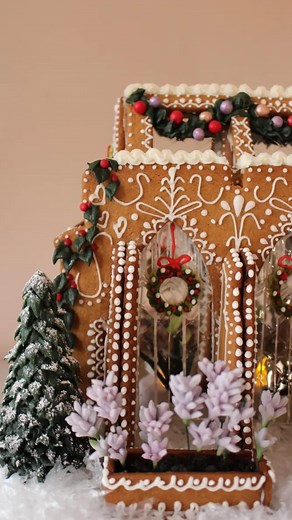 Jackelinne Bauer | Ever wanted to make your own gingerbread house? With my beautifully designed printable gingerbread house templates, now you can!🏡 My... | Instagram