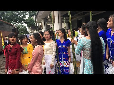 🇲🇲 Myanmar People With Traditional Burmese Dress On The Eve Of Full Moon Day Of Waso In Yangon