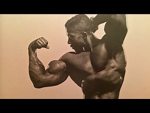 LEROY COLBERTS 21 INCH ARMS! GET YOUR BEAUTIFUL AUTOGRAPHED PHOTOS OF LEROY COLBERT!