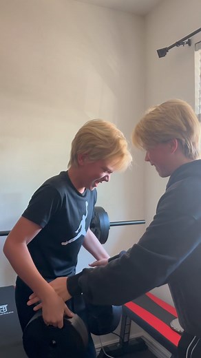 Who’s bigger - - Code ERIC @youngla @flexpromeals @rgmntco @realvitafuel - Get my workout and meal plan at ericthegoat.com! - Subscribe to my YouTube channel @ericthgt - #gymmotivation #gymlife #transformation #bodytransformation #gymaddict #gymjunkie #gymlover #fit #fitnessjourney #fitness #getfit #igfit #fitfam #abs #strong #like #viral #bodybuilding #body #bodygoals #goals #training #workout #work #motivational #model #winter #ericthegoat #fyp | Eric English