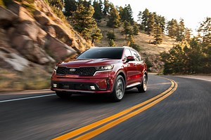 The 2021 Kia Sorento Hybrid Might Be the One to Get