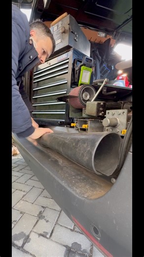 Here’s a walkthrough of my farrier van set up. It’s obviously had a tidy as it was a tip before 😄. Ready to return to work 🖐️ #farrier #farriers #farrierlife #MercedesBenz | Tom Clothier Farrier